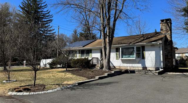Photo of 1 Debra Lee Ct, West Nyack, NY 10994