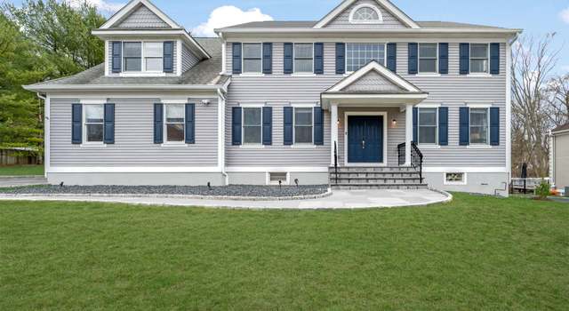 Photo of 5 Forest Lake Dr, West Harrison, NY 10604