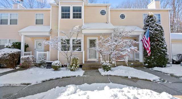 Photo of 10 Chase Cmns #10, Yaphank, NY 11980