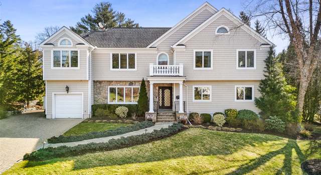 Photo of 1 Mark Dr, Rye Brook, NY 10573