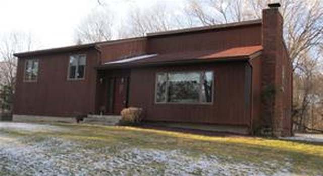 Photo of 107 Wilmont Ct, Hopewell Junction, NY 12533