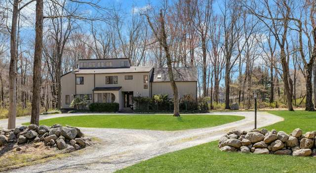 Photo of 20 Schoolhouse Rd, Waccabuc, NY 10597