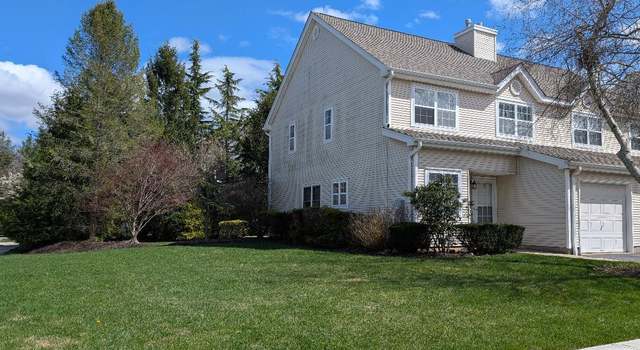 Photo of 115 Barrett Cir, Melville, NY 11747
