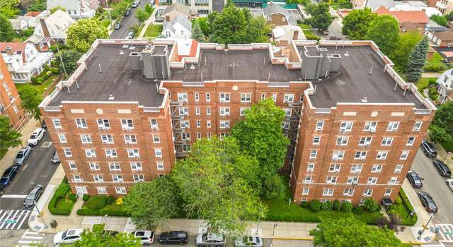Photo of 68-63 108th St Unit 3D, Forest Hills, NY 11375