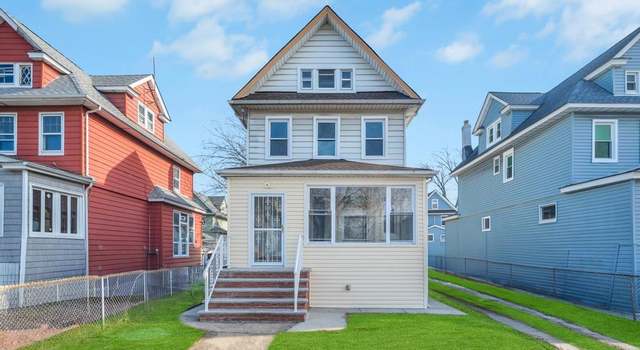 Photo of 10421 189th St, Saint Albans, NY 11412