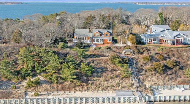 Photo of 9975 Nassau Point Rd, Cutchogue, NY 11935