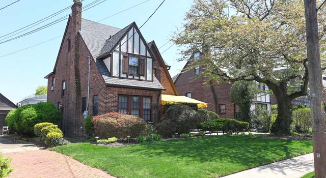 Photo of 186 Brixton Rd S, Garden City South, NY 11530