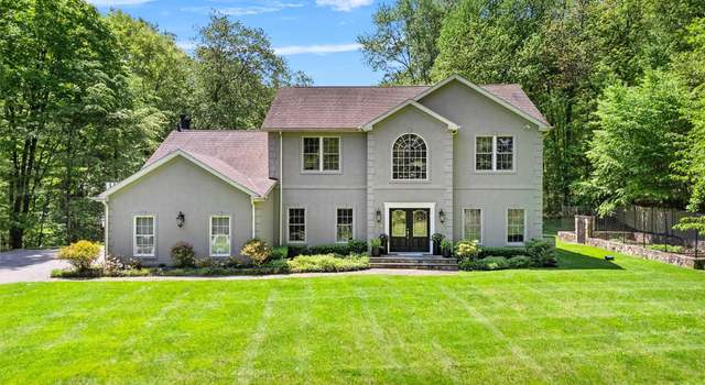 Photo of 27 Pheasant Run Rd, Putnam Valley, NY 10579