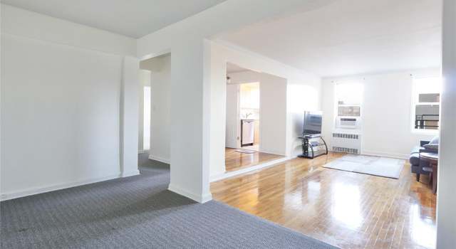 Photo of 6712 Yellowstone Blvd Unit G18, Forest Hills, NY 11375