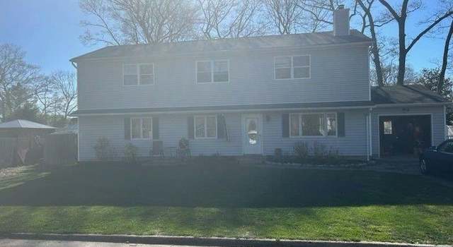 Photo of 6 Johnson Ave, East Moriches, NY 11940
