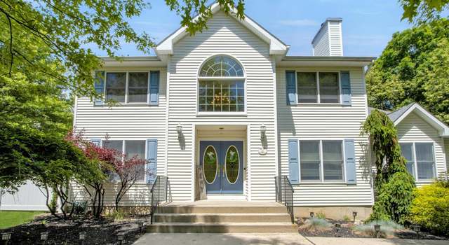 Photo of 17 Viohl Way, Garnerville, NY 10923