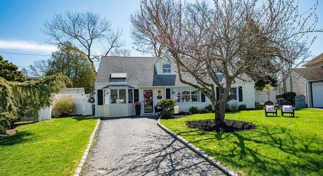 Photo of 1331 Harry Ln, Merrick, NY 11566