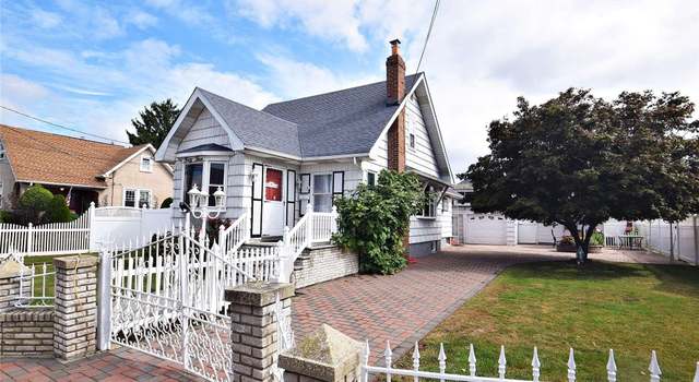 Photo of 43 James St, Franklin Square, NY 11010