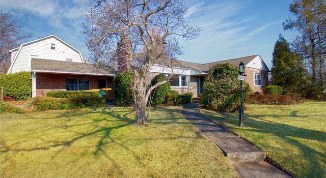 Photo of 27 Merillon Ave, Garden City, NY 11530