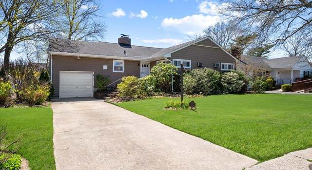 Photo of 808 De Mott Ave, Baldwin, NY 11510