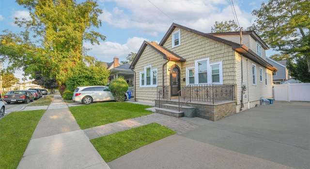 Photo of 170 Leverich St, Hempstead, NY 11550