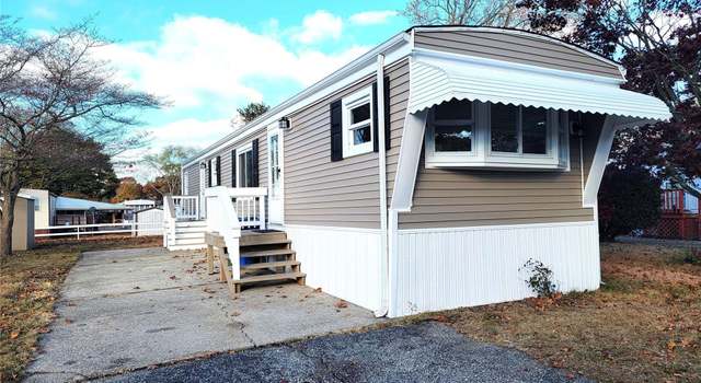 Photo of 56 Valley Forge Dr, Bohemia, NY 11716