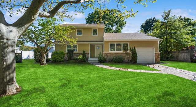 Photo of 6 Breton Ave, Melville, NY 11747