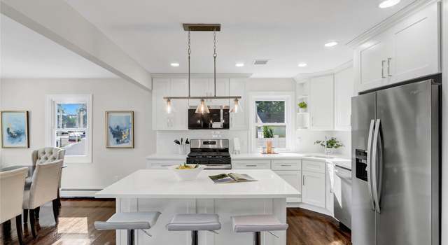 Photo of 10 Branch Pl, Roosevelt, NY 11575