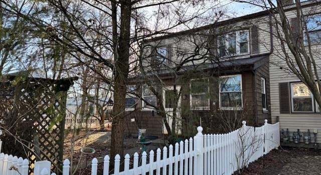 Photo of 10 Vernon Ter, Poughkeepsie, NY 12601