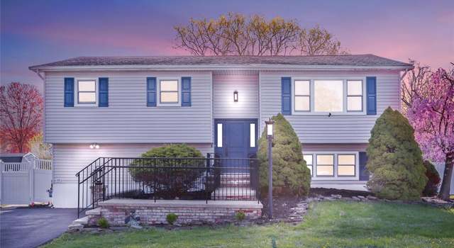 Photo of 16 Castle Ct, Thiells, NY 10984