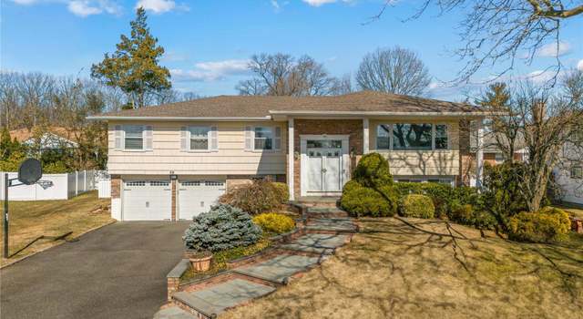 Photo of 36 Ridge Rd, Searingtown, NY 11507