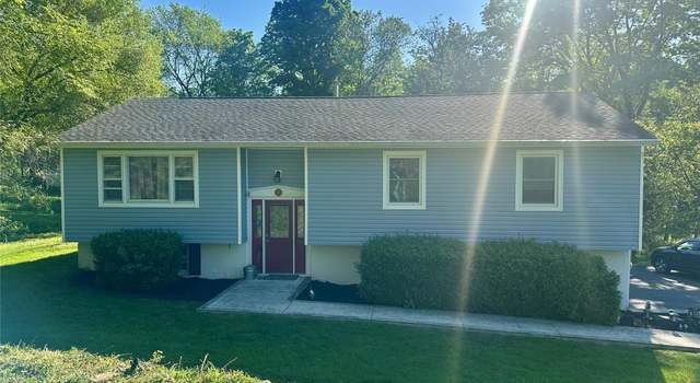 Photo of 1 Darren Dr, Campbell Hall, NY 10916
