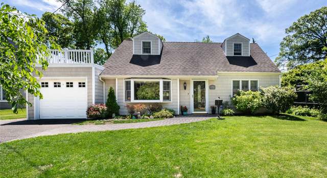 Photo of 94 Shadyside Ave, Port Washington, NY 11050