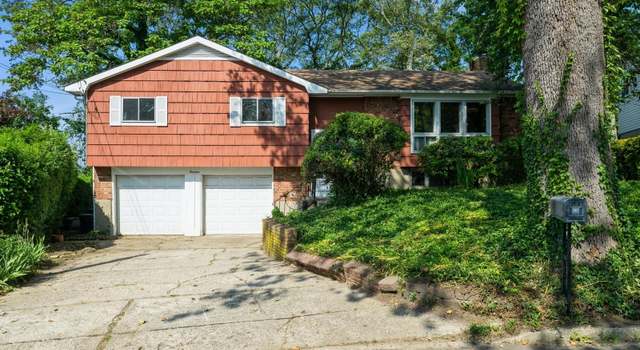 Photo of 14 Sage Ct, Huntington Station, NY 11746