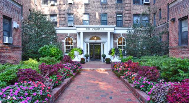 Photo of 21 Barstow Rd Unit 3B, Great Neck, NY 11021