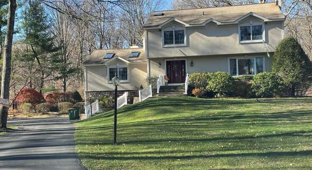 Photo of 13 Carlson Ter, Fishkill, NY 12524