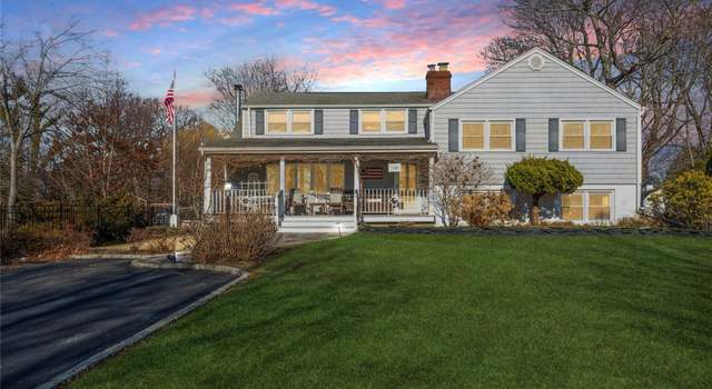 Photo of 328 Plymouth Ave, Brightwaters, NY 11718