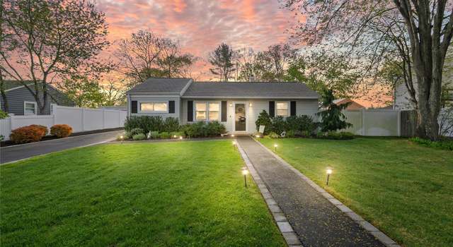 Photo of 900 Bay Shore Ave, West Islip, NY 11795