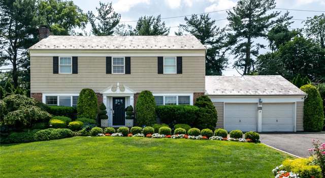 Photo of 28 Sully Dr, Manhasset, NY 11030