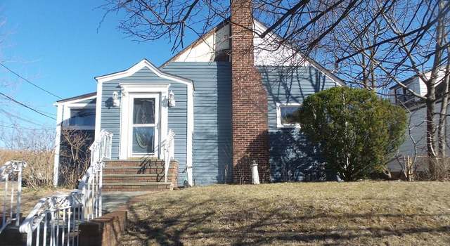 Photo of 12 Hewlett Point Ave, East Rockaway, NY 11518