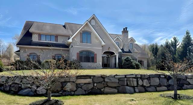 Photo of 6 Sandyfields Ln, Stony Point, NY 10980