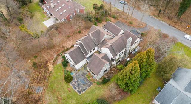 Photo of 91 Beach Rd, Great Neck, NY 11023