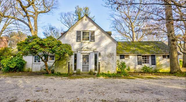 Photo of 895 Bryant Ave, Roslyn Harbor, NY 11576