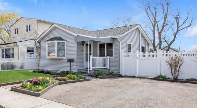 Photo of 65 Sagamore Rd, Island Park, NY 11558