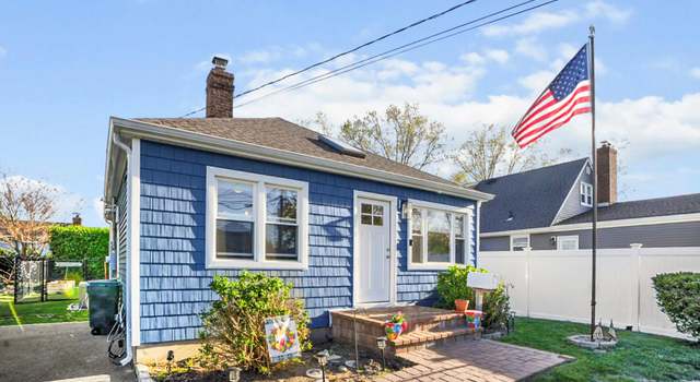 Photo of 30 S Bay Rd, Amityville, NY 11701