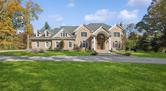 Photo of 2 Fox Point Dr, Nissequogue, NY 11780