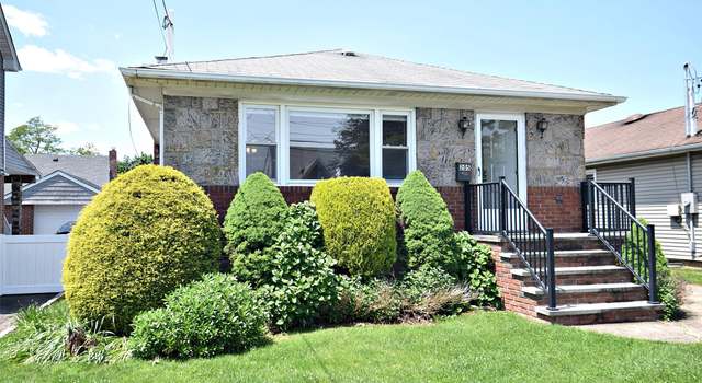 Photo of 205 White Rd, Mineola, NY 11501
