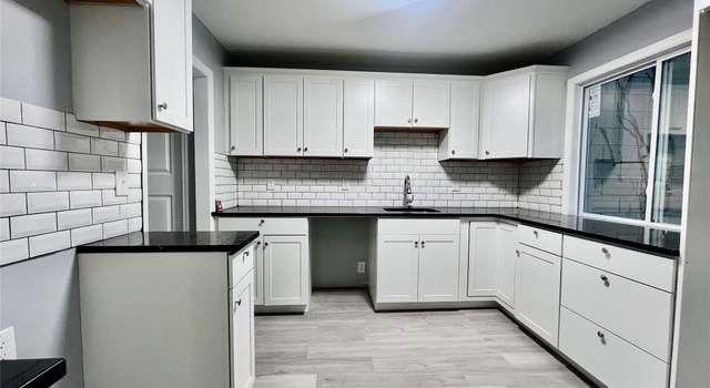 Photo of 84 Sandburg Ct, Middletown, NY 10941