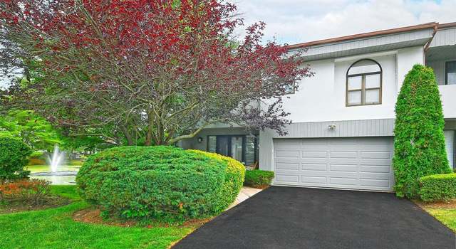 Photo of 14 Eagle Chase #14, Woodbury, NY 11797