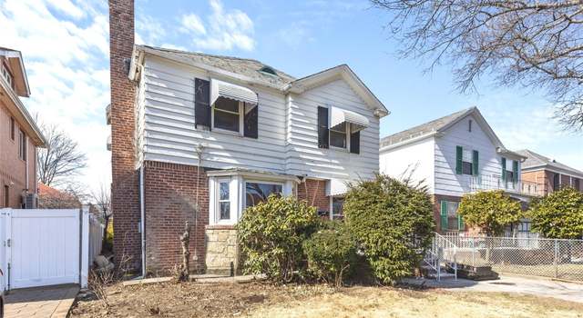 Photo of 75-34 193rd St, Fresh Meadows, NY 11366