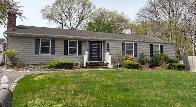 Photo of 42 Sarah Dr, Lake Grove, NY 11755