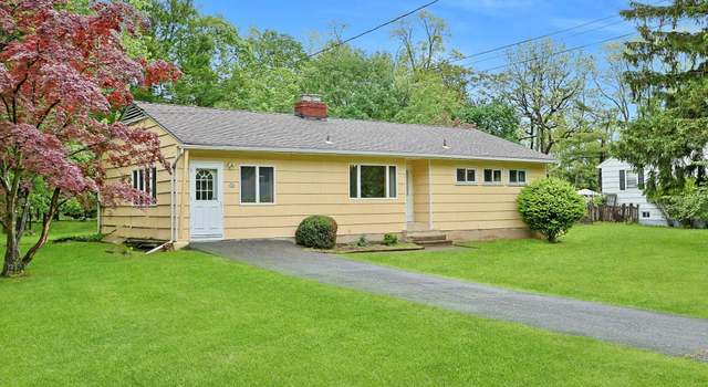 Photo of 120 Locust Dr, Nyack, NY 10960