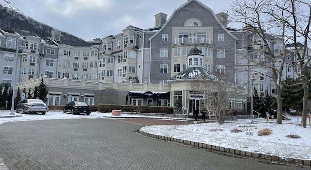 Photo of 1121 Round Pointe Dr, Haverstraw, NY 10927