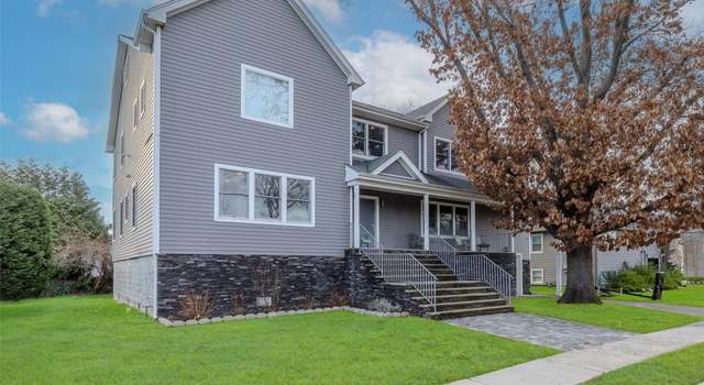Photo of 589 Green Pl, Woodmere, NY 11598