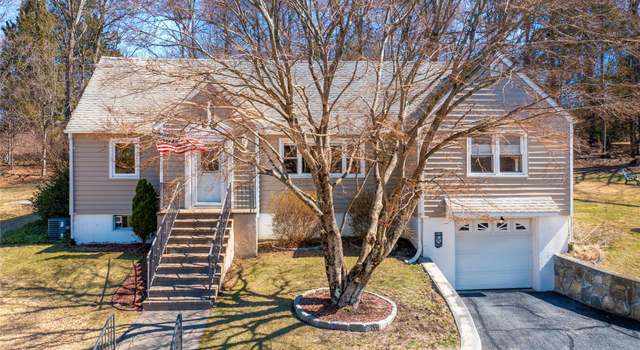 Photo of 11 Maple Way, Mahopac, NY 10541